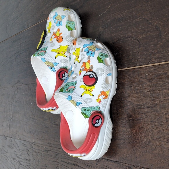 Toddler Crocs x Pokemon Pikachu Size 9c - Picture 5 of 9